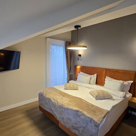 La Boheme Corbeanca - Partener Therme Ostratu Экстерьер фото