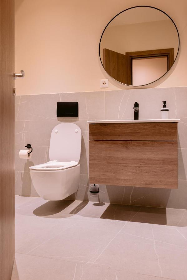 La Boheme Corbeanca - Partener Therme Ostratu Экстерьер фото