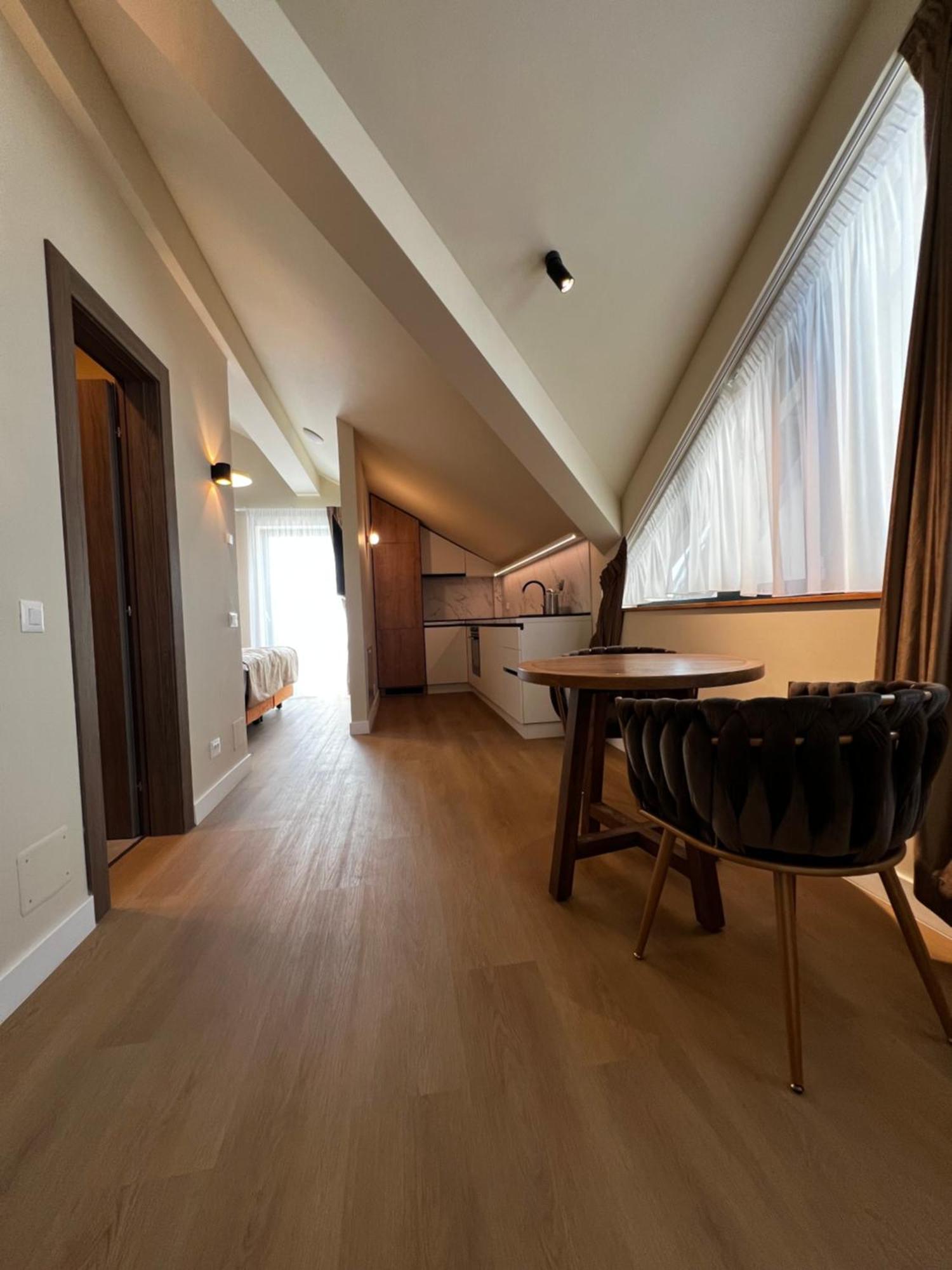 La Boheme Corbeanca - Partener Therme Ostratu Экстерьер фото